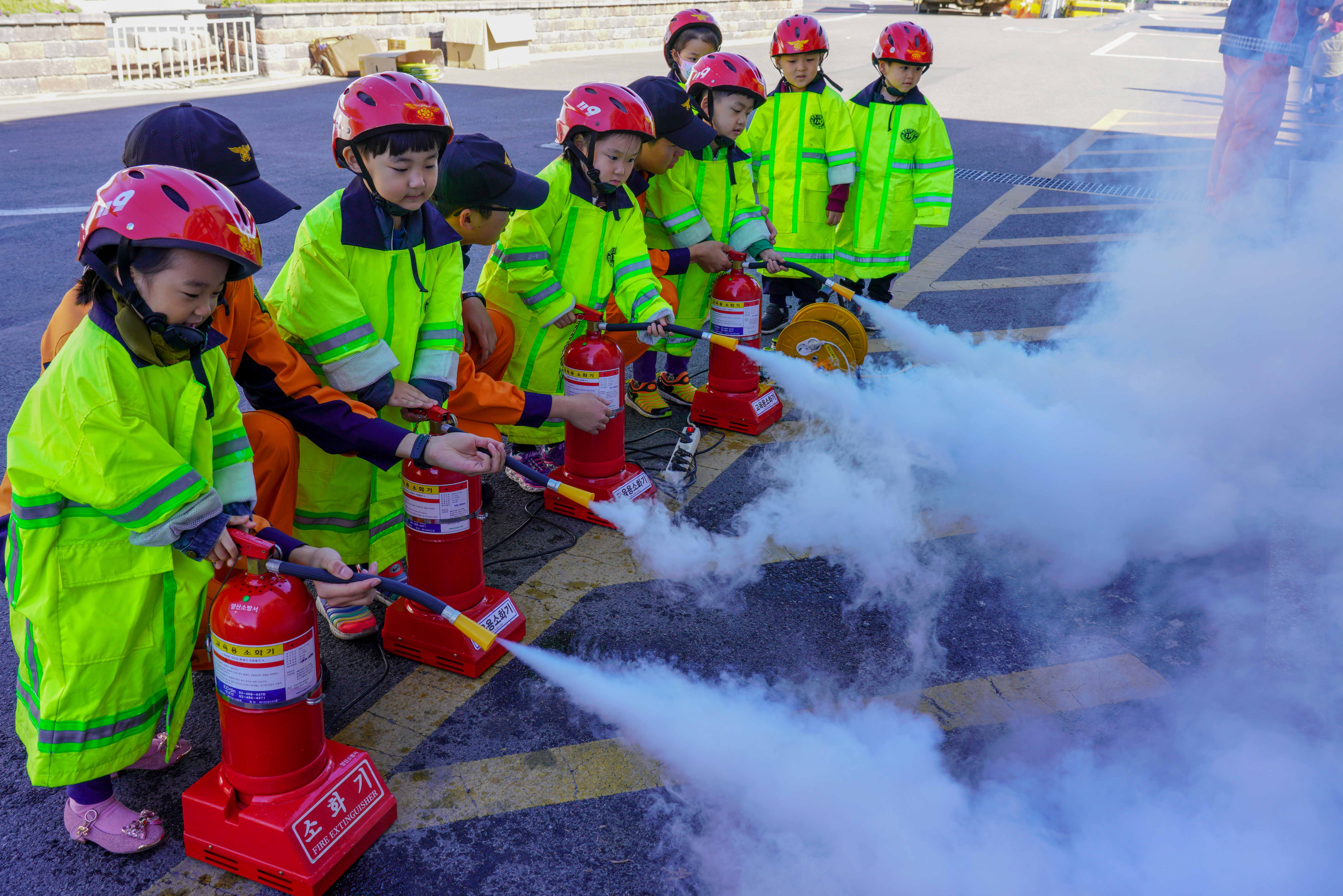 조성근 '미래의 소방관' <국민안전 동상>